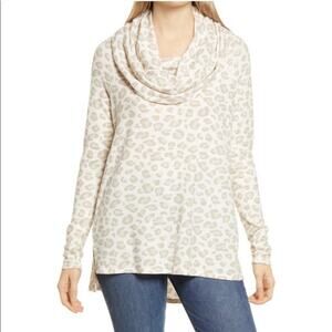 Gibsonlook Cowl or Off Shoulder Tunic Top Sz Medium in Oatmeal Animal Print NWT